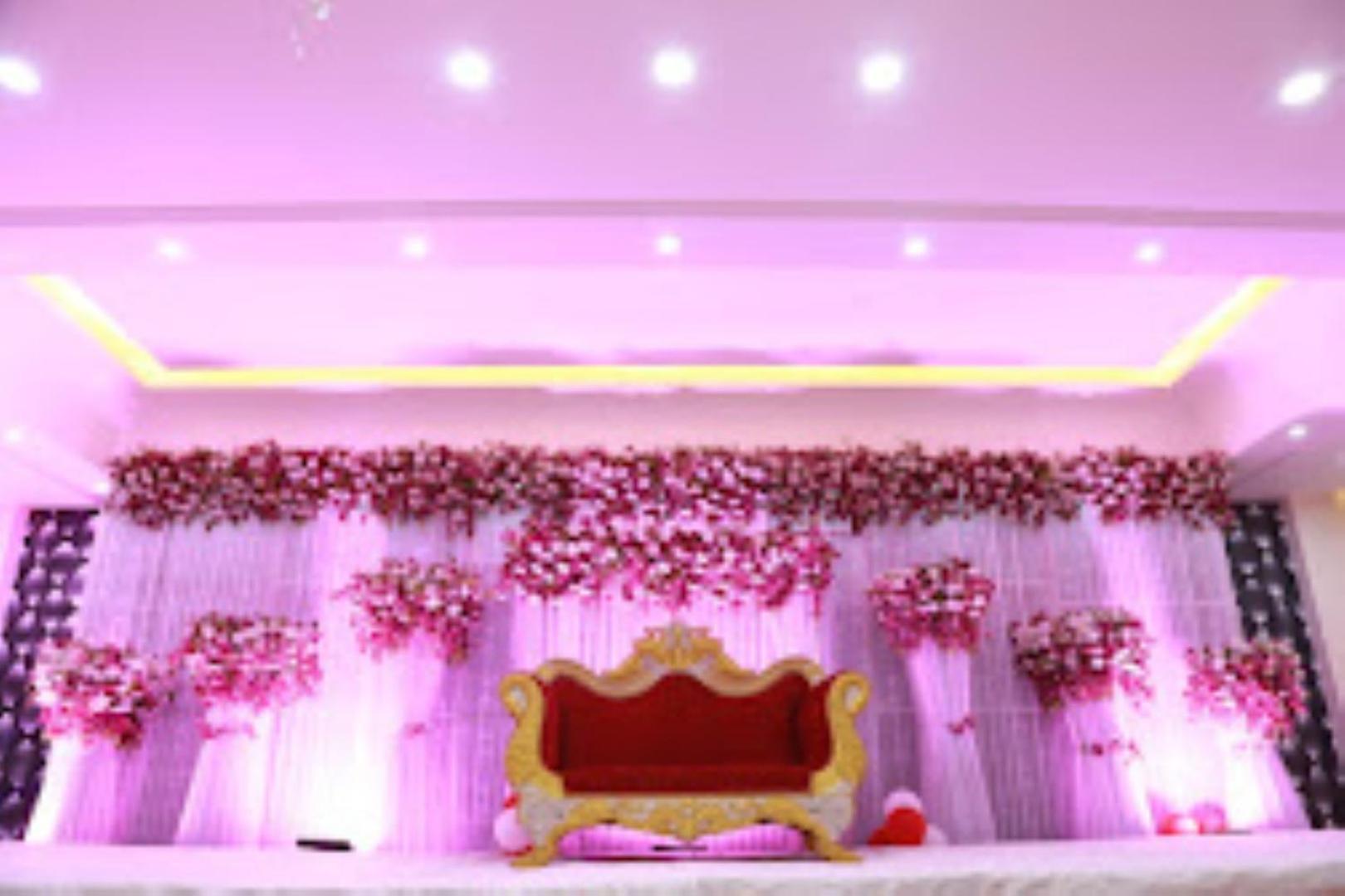 Guru Dev Palace Hotel & Lawn,Ayodhya Buitenkant foto