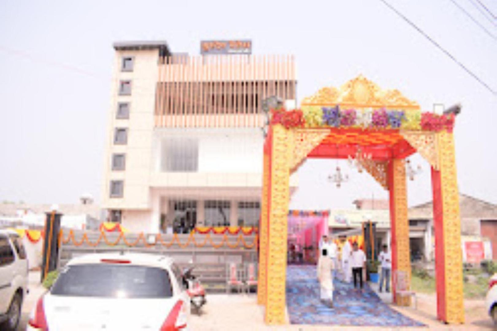 Guru Dev Palace Hotel & Lawn,Ayodhya Buitenkant foto
